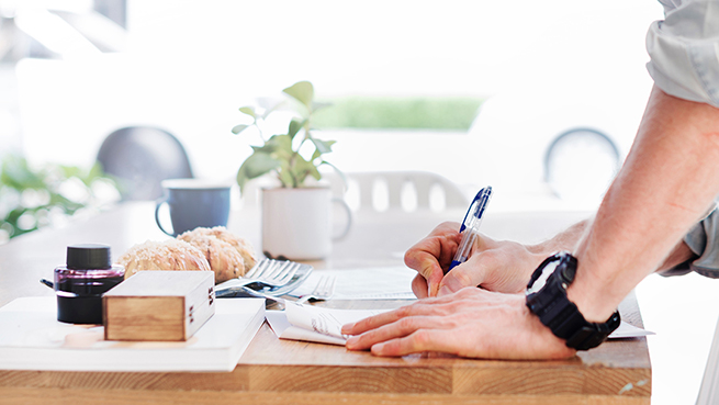 When Does It Make Sense to Outsource Content Marketing?
